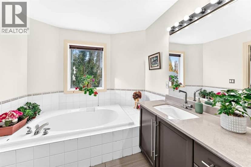 25 Discovery Ridge Hill SW — photo 30 of 40
