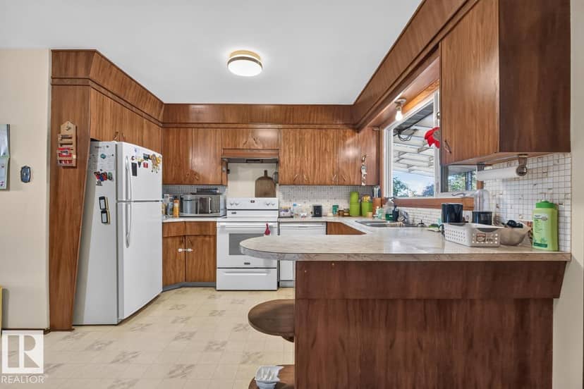 7016 86 AV NW, Edmonton, photo 8