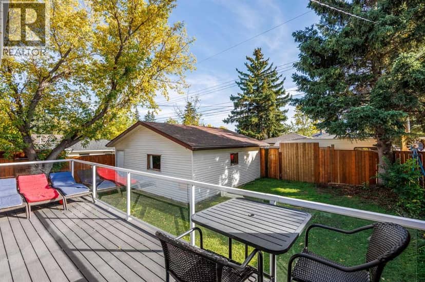 4711 26 Avenue SW — photo 38 of 40