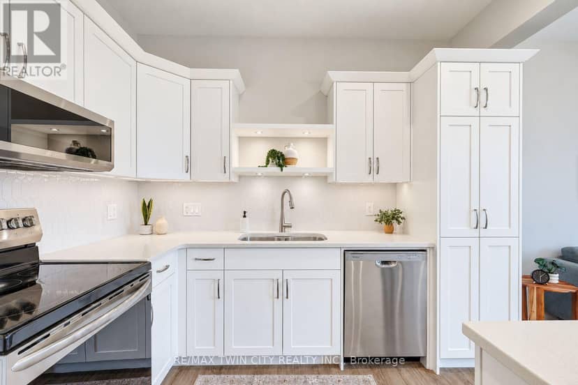 224 Renaissance Drive — photo 11 of 40