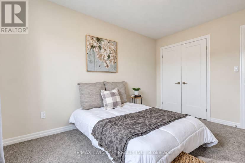 224 Renaissance Drive — photo 38 of 40