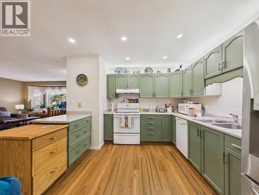 63 Ellis Street — photo 13 of 37