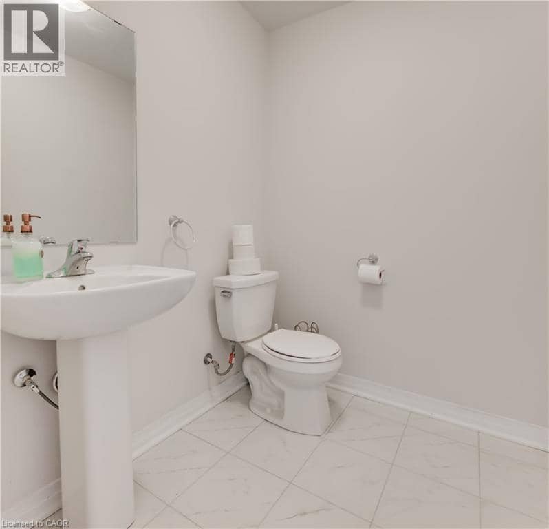 73 PRINCE PHILIP Boulevard — photo 20 of 39