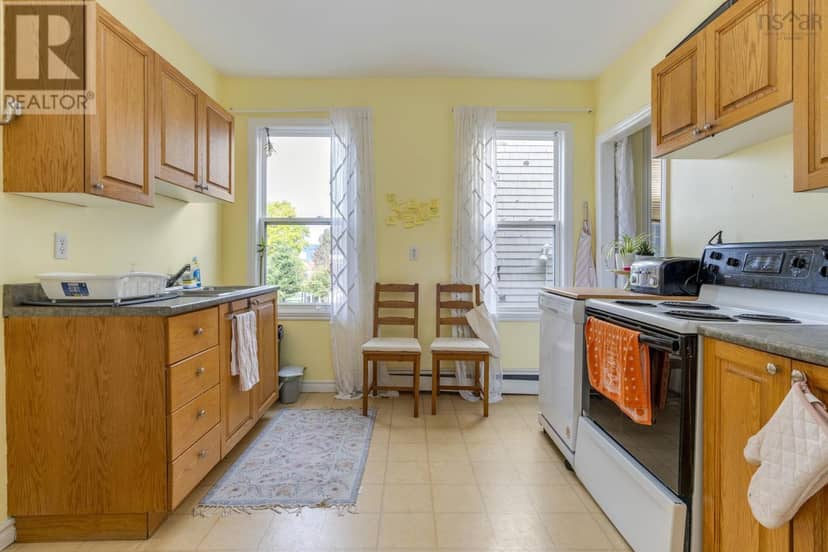 1550-1554 Vernon Street Street — photo 13 of 34