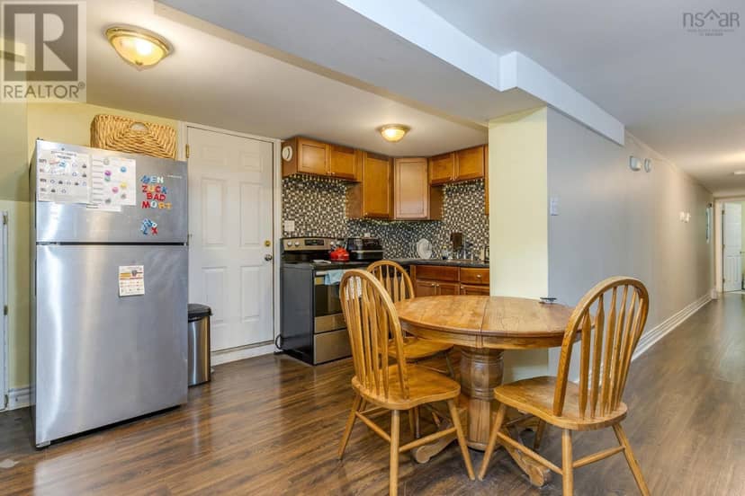 1550-1554 Vernon Street Street — photo 14 of 34