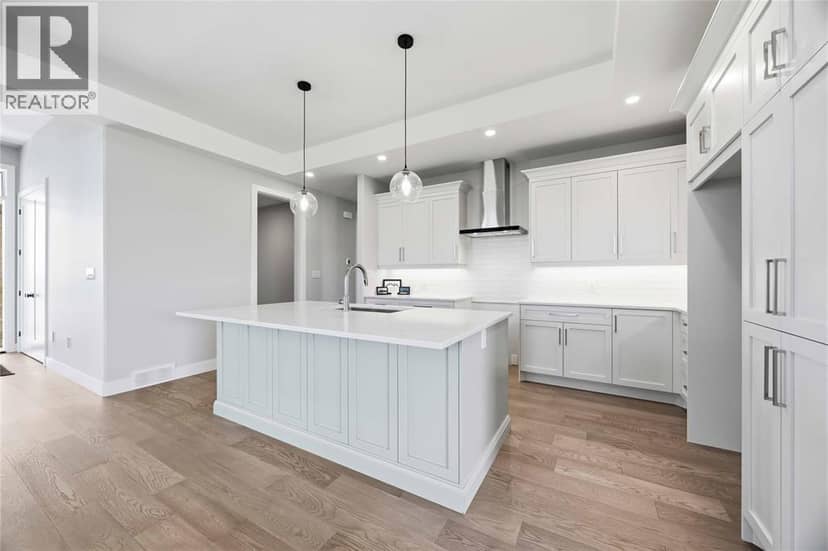 6927 Shoreside Drive — photo 13 of 40