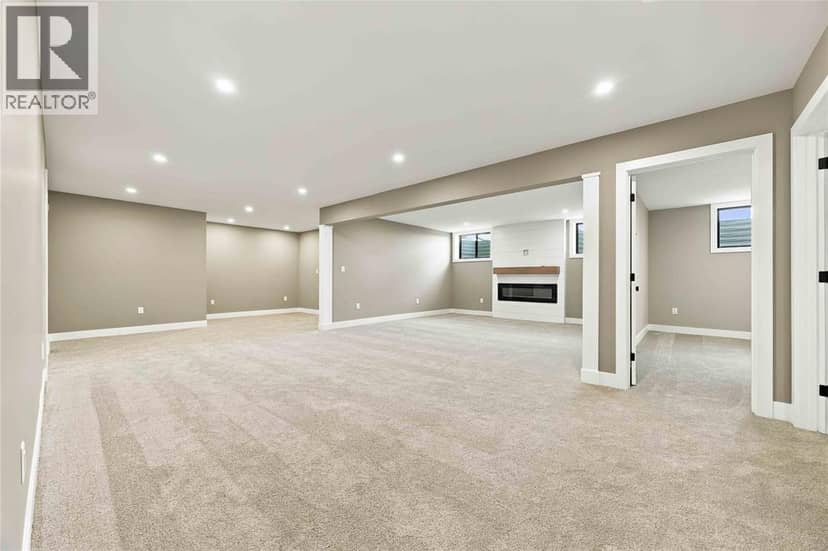 6747 Griffin Drive — photo 36 of 40