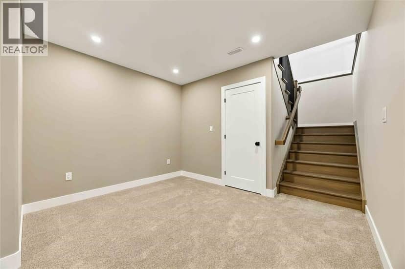 6747 Griffin Drive — photo 28 of 40