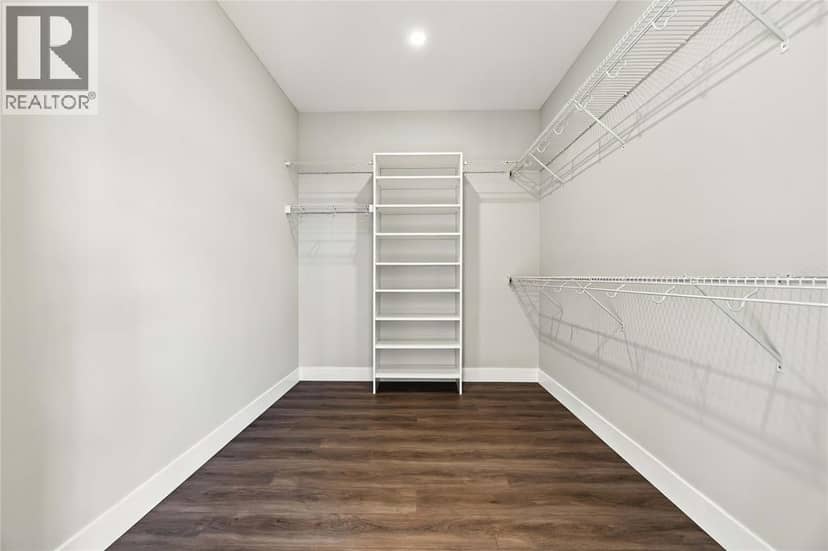 6747 Griffin Drive — photo 27 of 40