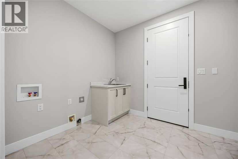 6936 Shoreside Drive — photo 17 of 40