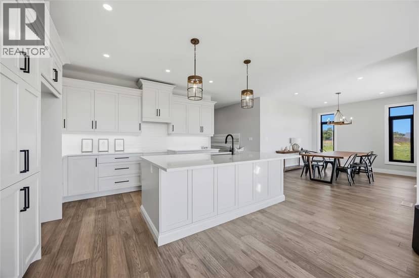 6936 Shoreside Drive — photo 5 of 40