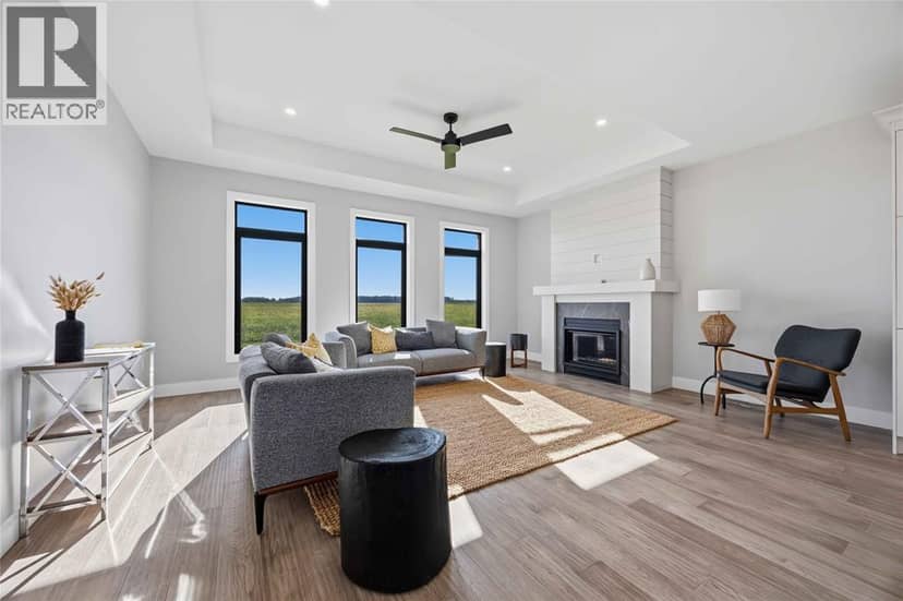 6936 Shoreside Drive — photo 3 of 40