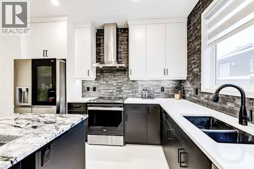 184 Rowmont Boulevard NW — photo 18 of 38