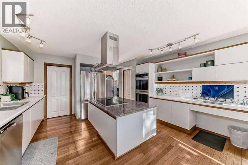 11 Hawkmount Heights NW — photo 19 of 40