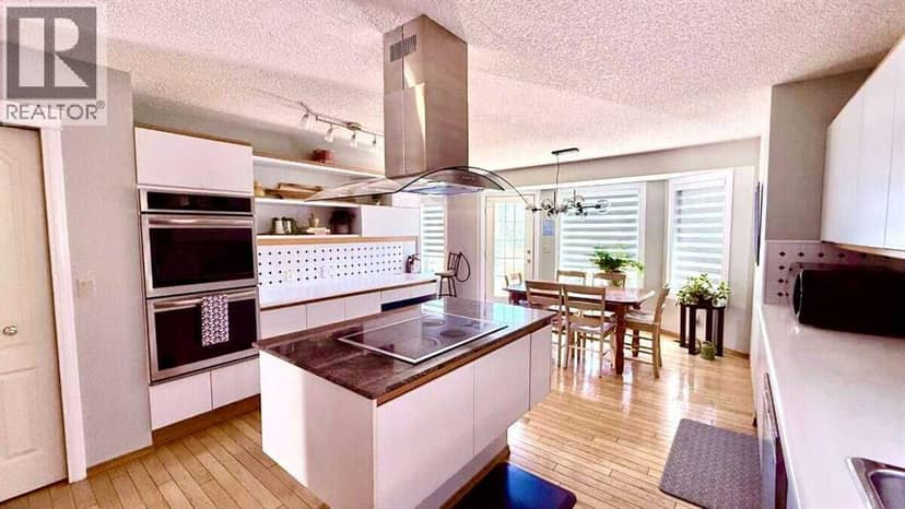 11 Hawkmount Heights NW — photo 18 of 40