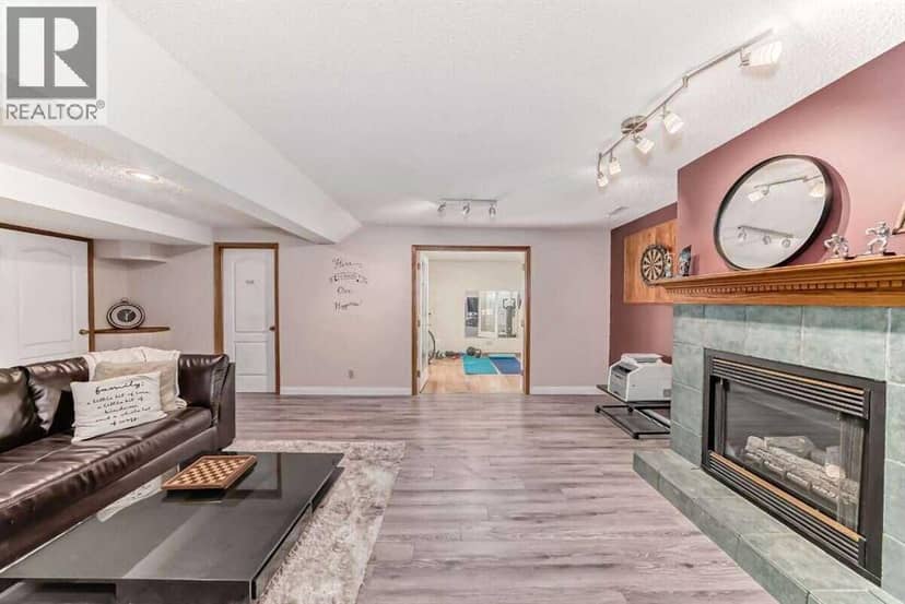 11 Hawkmount Heights NW — photo 34 of 40
