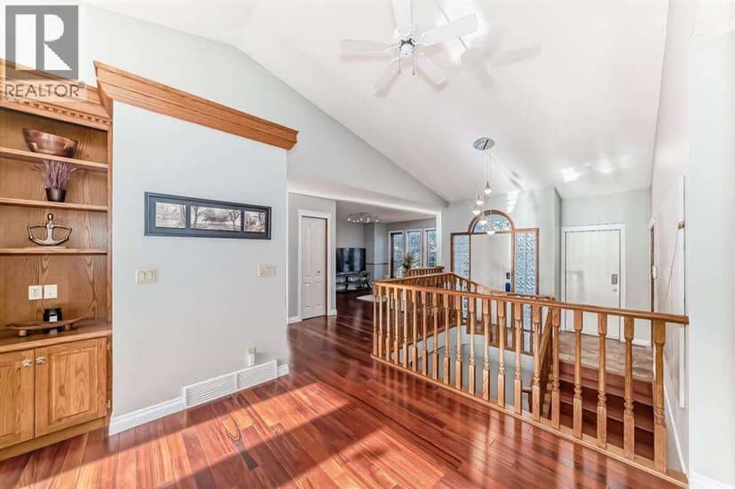 11 Hawkmount Heights NW — photo 14 of 40