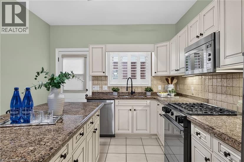 26 WELSTEAD Drive — photo 10 of 40