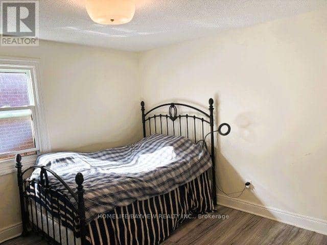271 John Bowser Crescent — photo 37 of 40
