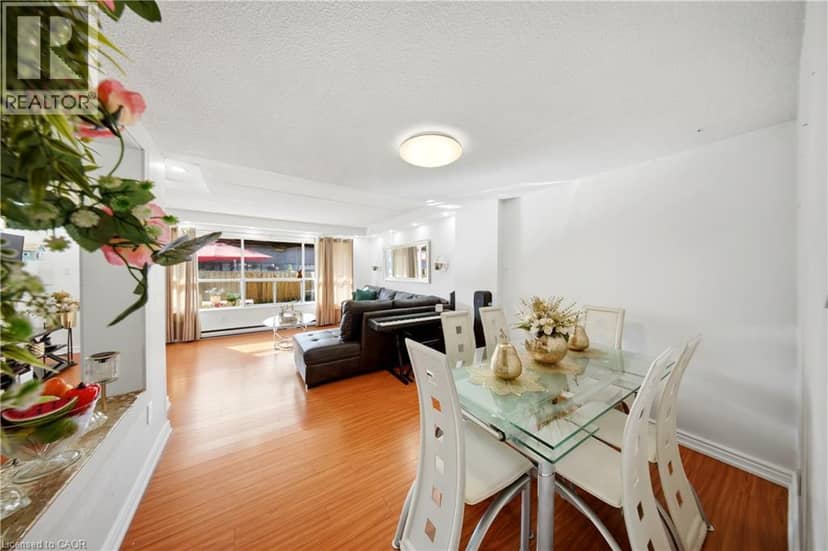 180 MISSISSAUGA VALLEY Boulevard Unit# 201 — photo 16 of 40