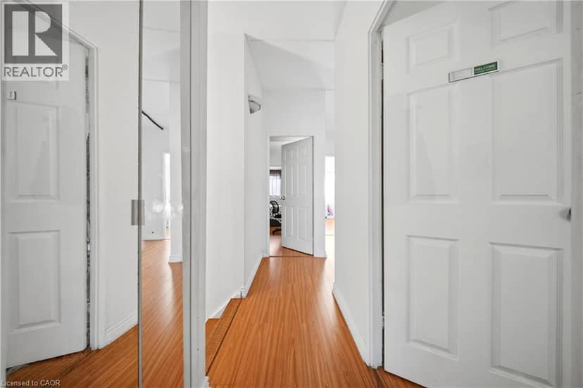 180 MISSISSAUGA VALLEY Boulevard Unit# 201 — photo 22 of 40
