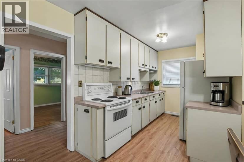 209 FRANKLIN Street S — photo 8 of 34