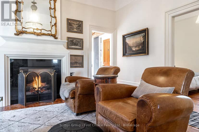 109 Cobourg Street — photo 13 of 40