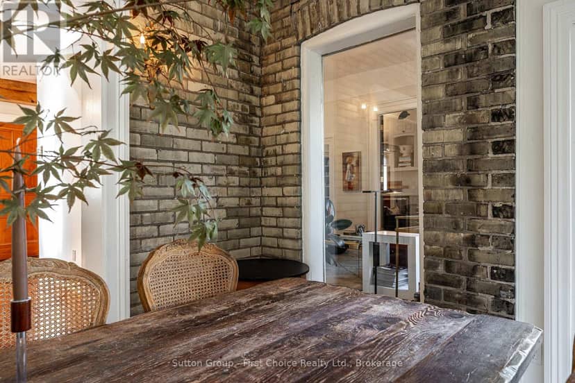 109 Cobourg Street — photo 32 of 40