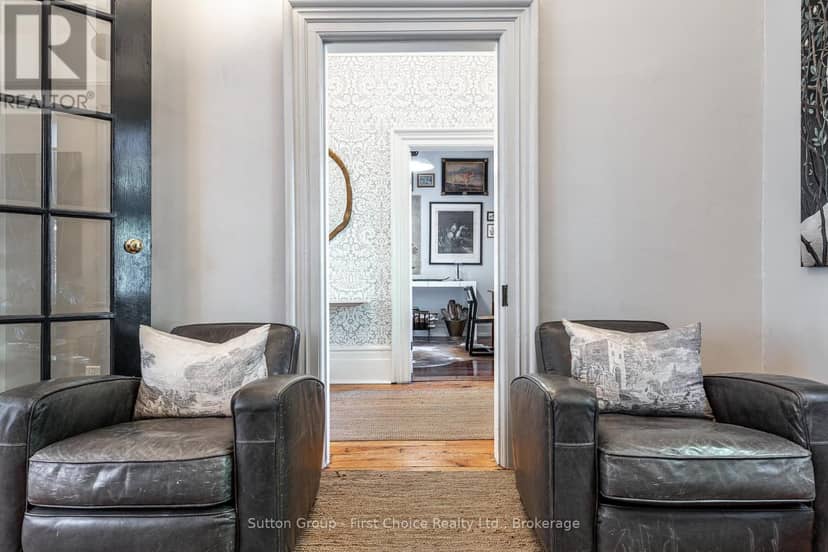 109 Cobourg Street — photo 9 of 40