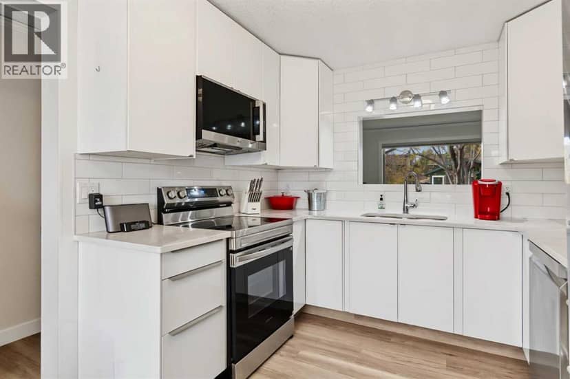 132 Shawmeadows Road SW — photo 10 of 32