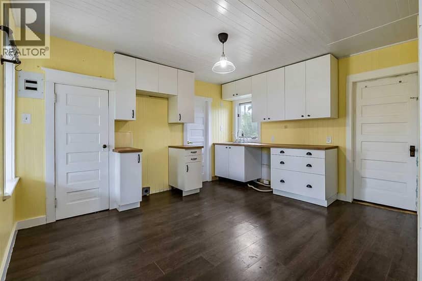 88111 658 Avenue E — photo 15 of 40