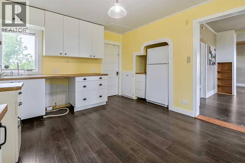 88111 658 Avenue E — photo 16 of 40