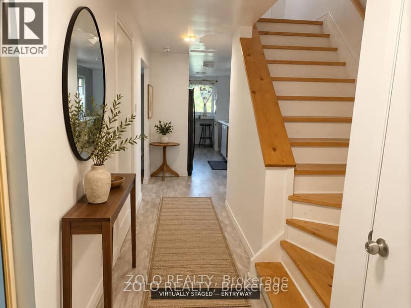 147 Burns Circle, Barrie, photo 2