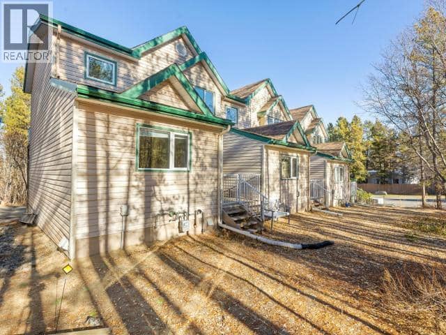 9-75 Thompson Road — photo 28 of 32