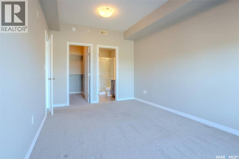 321 2710 Main STREET — photo 11 of 29