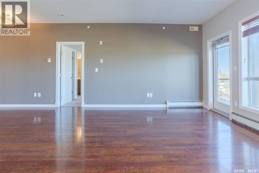 321 2710 Main STREET — photo 9 of 29