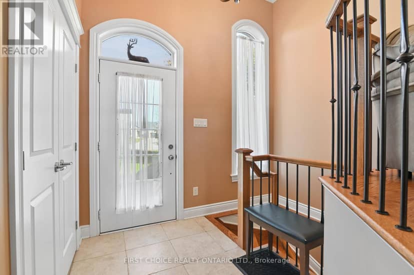 6391 Blossom Trail Drive, Ottawa, photo 4