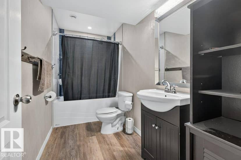 31 Douglas CR — photo 37 of 40