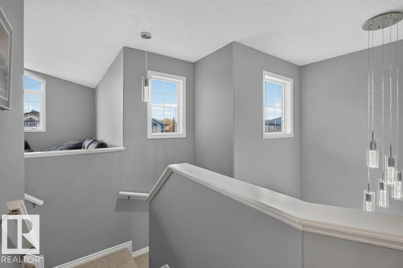 31 Douglas CR — photo 33 of 40