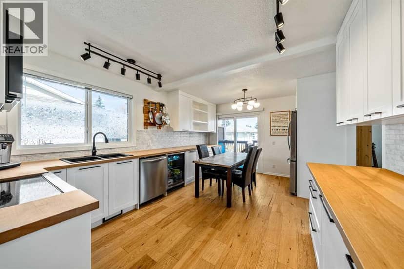 4055 Dovercroft Road SE — photo 12 of 40