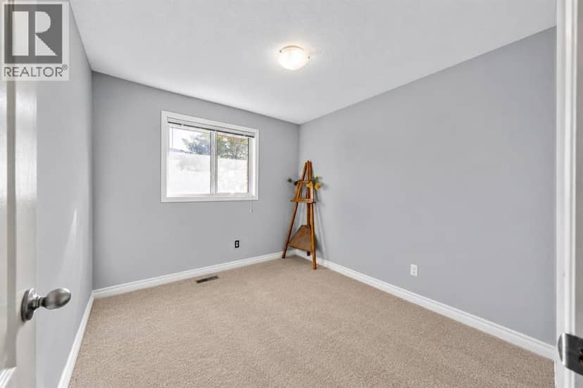 4055 Dovercroft Road SE — photo 17 of 40