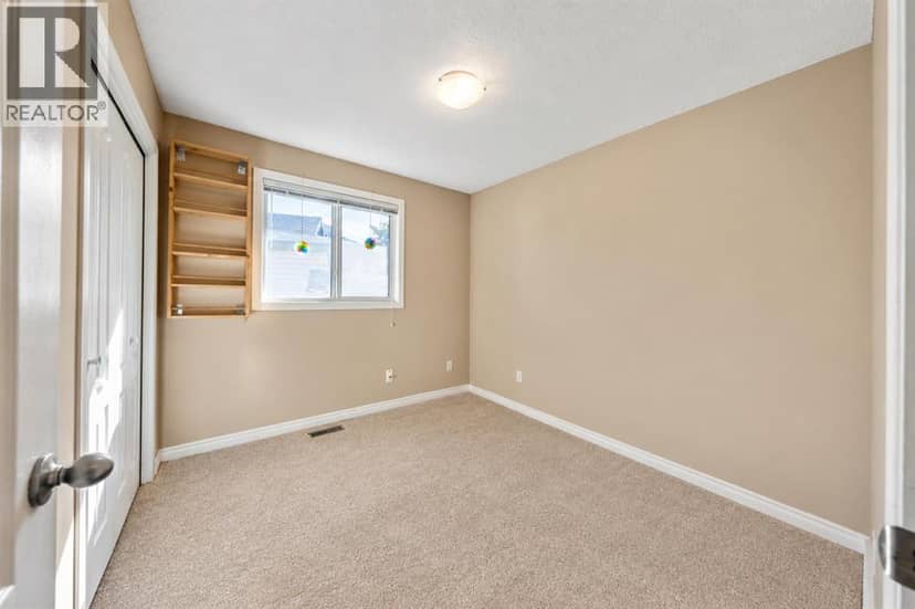 4055 Dovercroft Road SE — photo 15 of 40