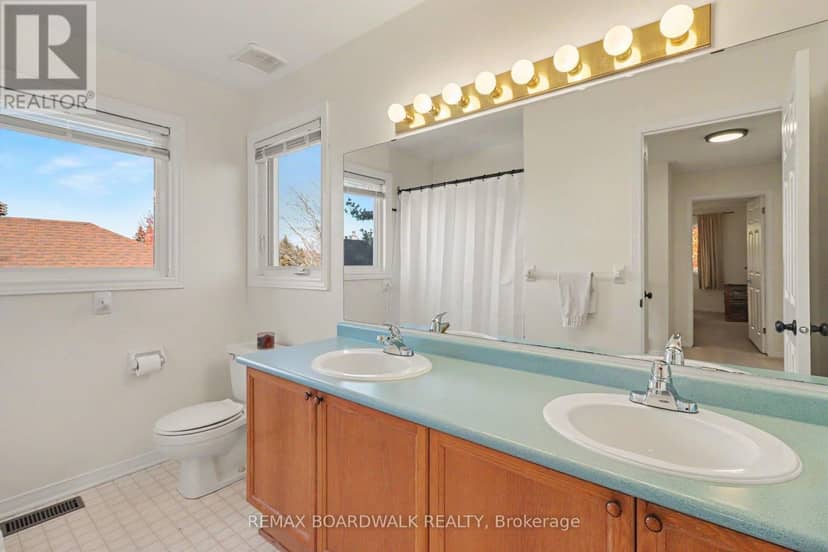 869 Clearcrest Crescent — photo 19 of 31