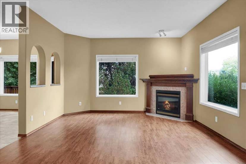 6 Hidden Valley Gardens NW, Calgary, photo 3