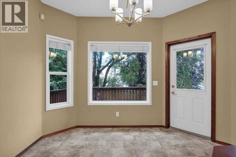 6 Hidden Valley Gardens NW, Calgary, photo 8