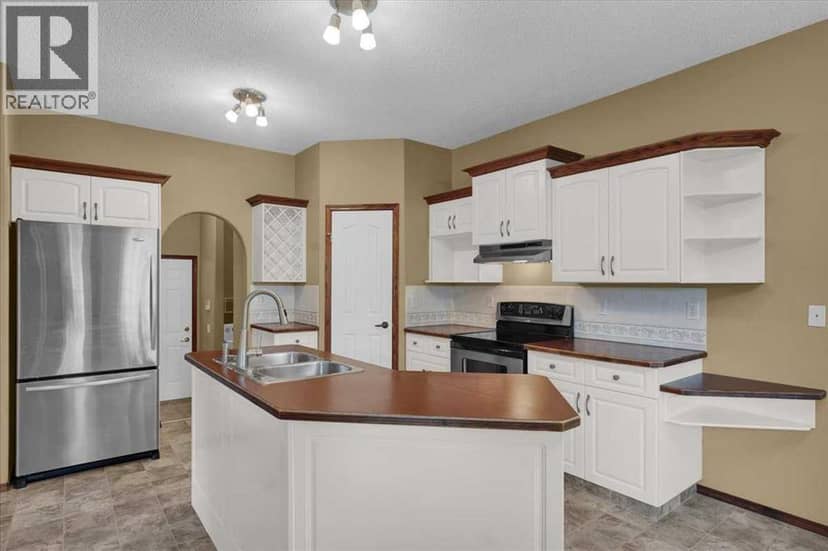 6 Hidden Valley Gardens NW, Calgary, photo 4