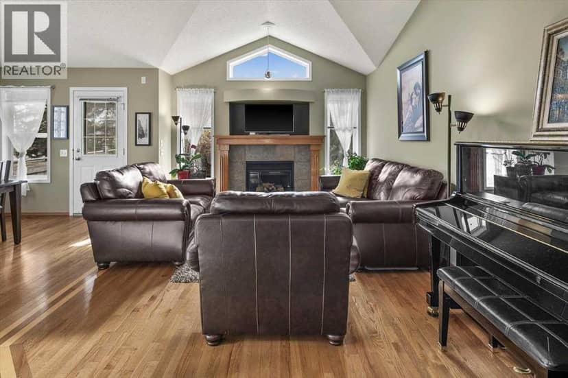 69 Chaparral Villas SE — photo 15 of 40