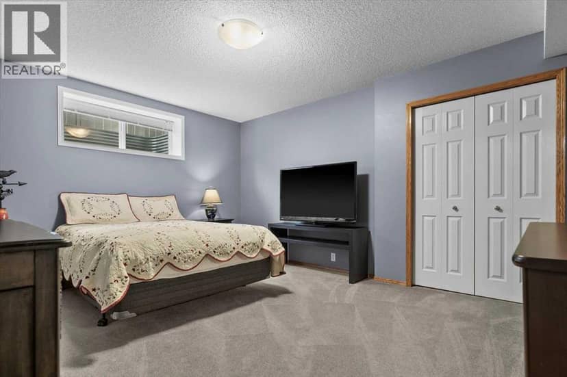 69 Chaparral Villas SE — photo 31 of 40