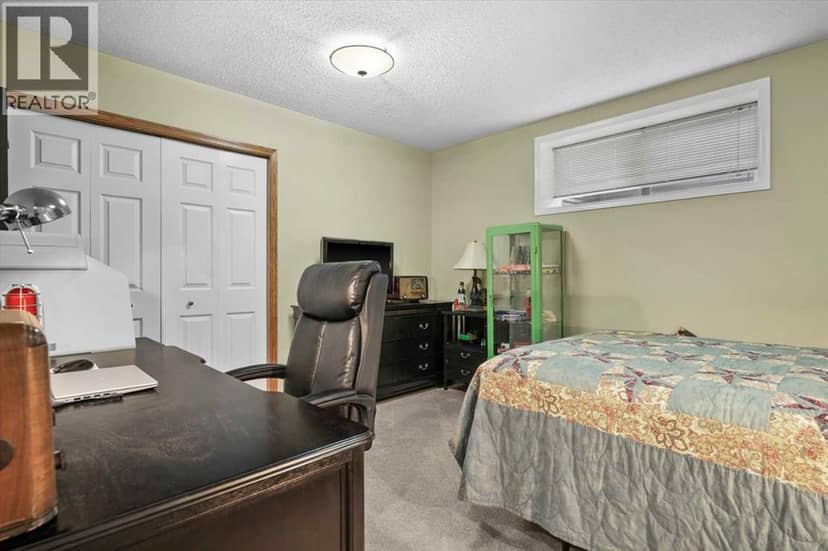 69 Chaparral Villas SE — photo 33 of 40