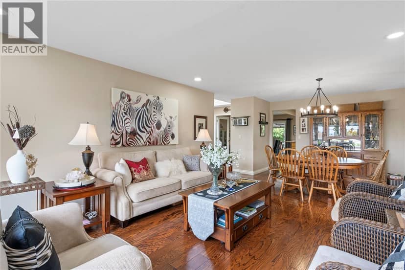 1072 Roberton Blvd, Parksville, photo 8